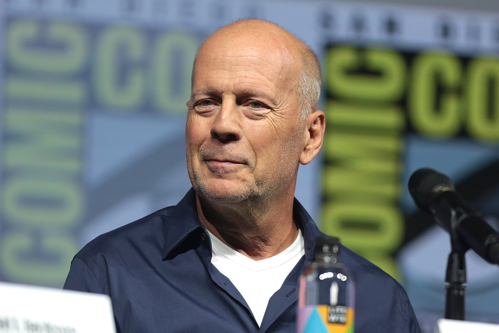 1599px-Bruce_Willis_(42754330895)